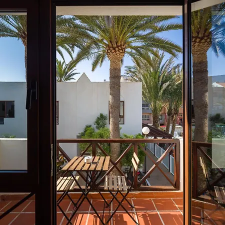 Ineika In - Balcony&poolside Apartamento