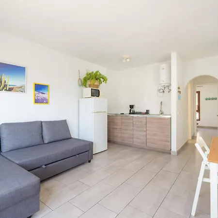 Ineika In - Balcony&poolside Apartamento *